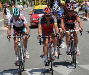 Sergio Paulinho attacks from a long break to win stage 10